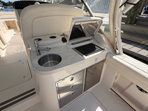 Grady-White Freedom 335 25 2024 Grady-White Freedom 335 26