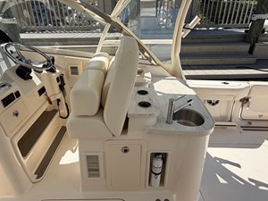 Grady-White Freedom 335 28 2024 Grady-White Freedom 335 29
