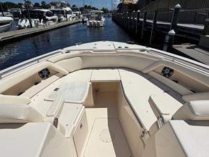 Grady-White Freedom 335 33 2024 Grady-White Freedom 335 34
