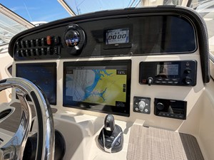 Grady-White Freedom 335 66 2024 Grady-White Freedom 335 67
