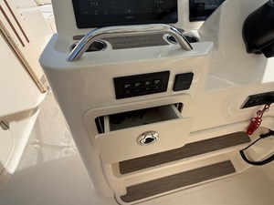 Grady-White Freedom 335 68 2024 Grady-White Freedom 335 69
