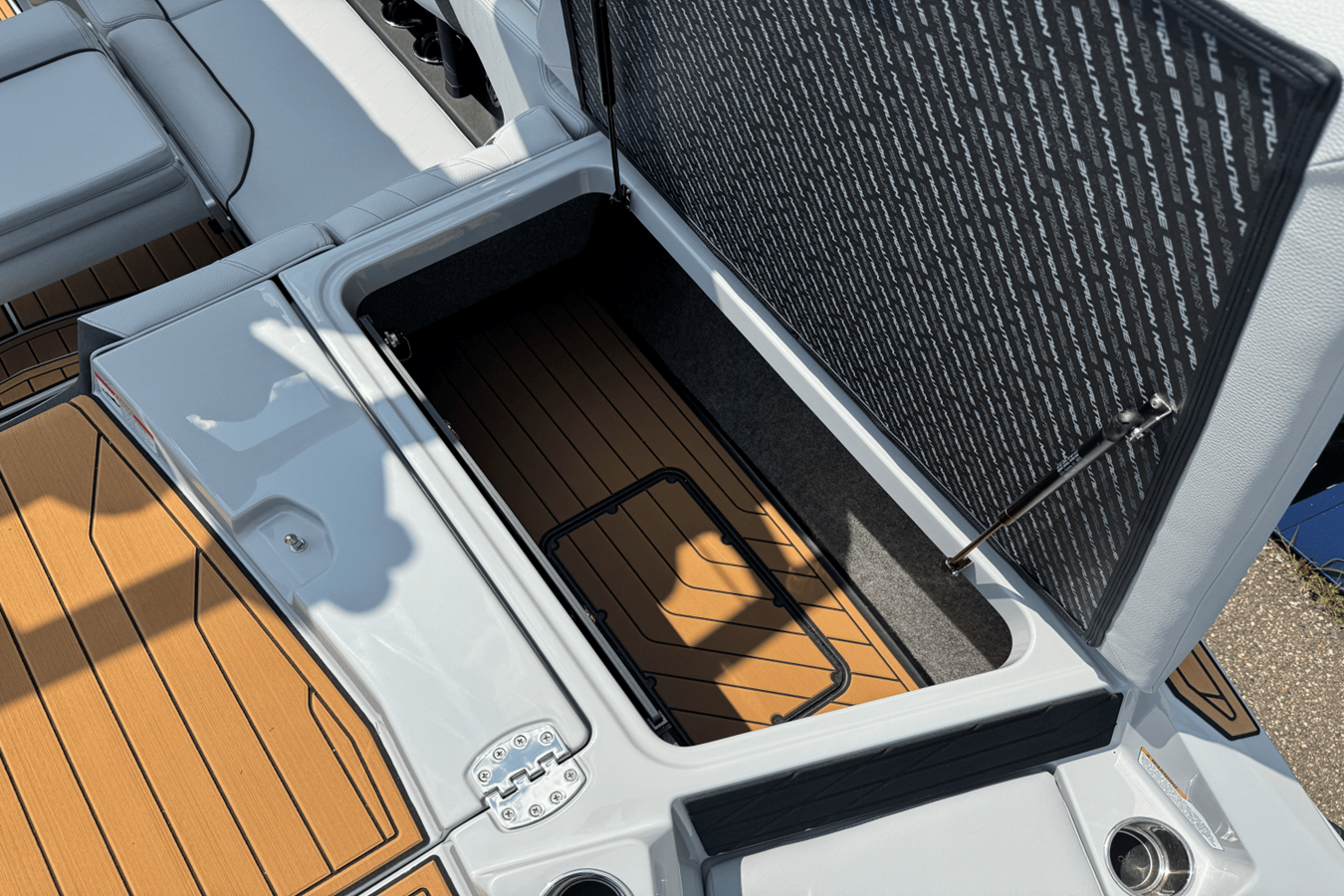2026 Nautique Super Air Nautique S21 13