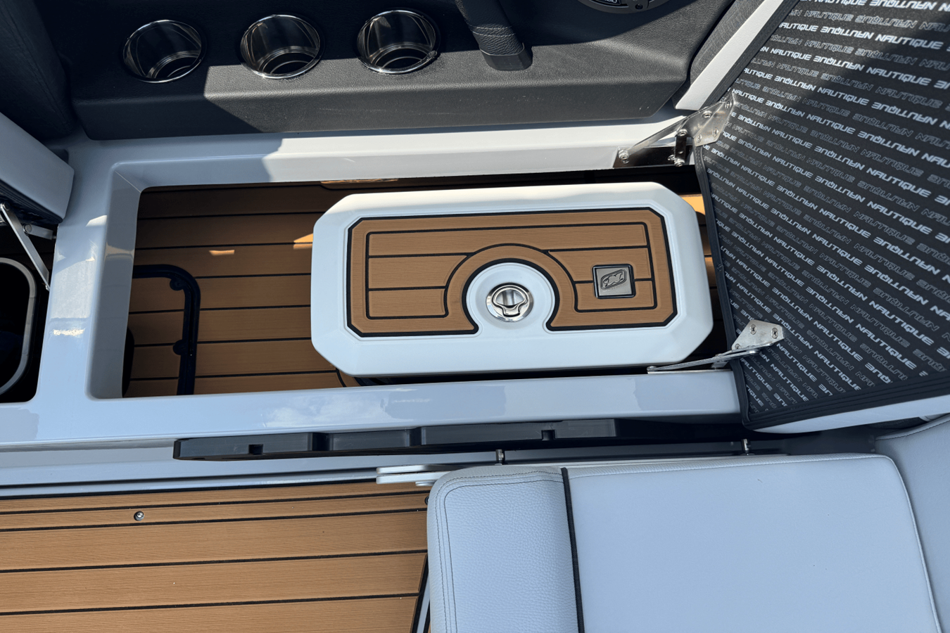 2026 Nautique Super Air Nautique S21 32