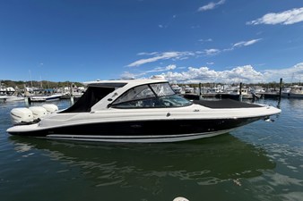 Sea Ray SLX 350 OB 1 2017 Sea Ray SLX 350 OB 2