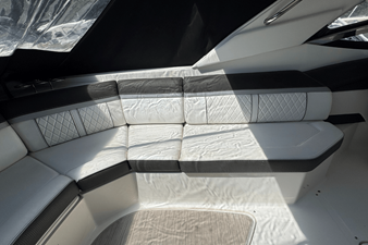 Sea Ray SLX 350 OB 18 2017 Sea Ray SLX 350 OB 19