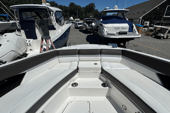 Sea Ray SLX 350 OB 37 2017 Sea Ray SLX 350 OB 38