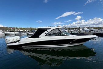 Sea Ray SLX 350 OB 45 2017 Sea Ray SLX 350 OB 46