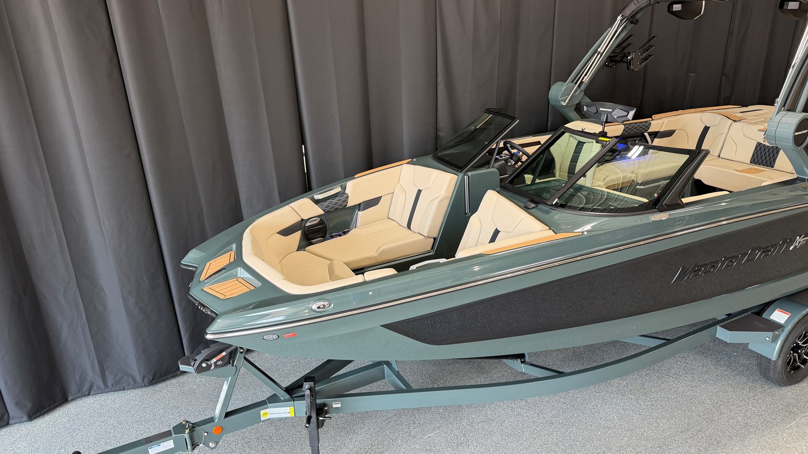 2027 Mastercraft XT24 5