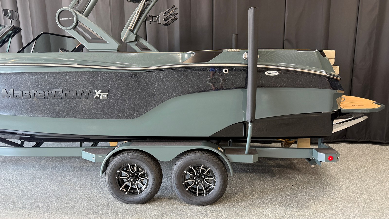 2027 Mastercraft XT24 109