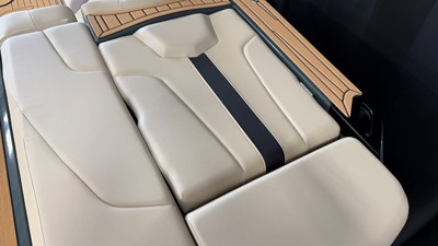 2027 Mastercraft XT24 20