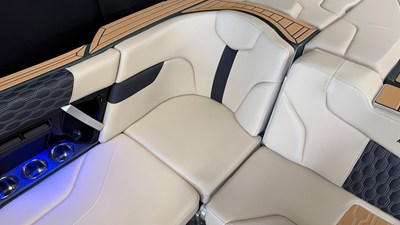 2027 Mastercraft XT24 36