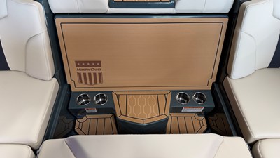 2027 Mastercraft XT24 39
