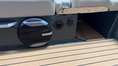 2027 Mastercraft XT24 49
