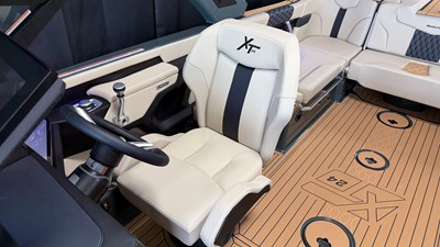 2027 Mastercraft XT24 69