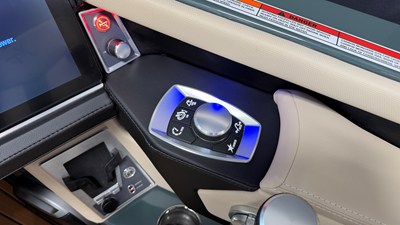 2027 Mastercraft XT24 77