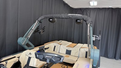 2027 Mastercraft XT24 100