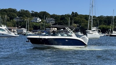 Sea Ray SDX 270 Outboard 0 2027 Sea Ray SDX 270 Outboard 1