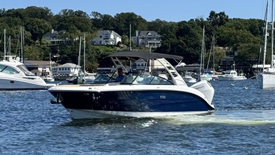 Sea Ray SDX 270 Outboard 26 2027 Sea Ray SDX 270 Outboard 27