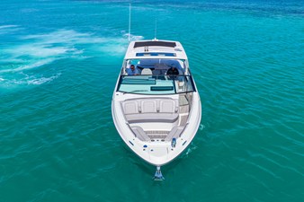 Sea Ray SLX 400 Outboard 6 2026 Sea Ray SLX 400 Outboard 7