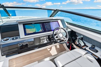 Sea Ray SLX 400 Outboard 17 2026 Sea Ray SLX 400 Outboard 18