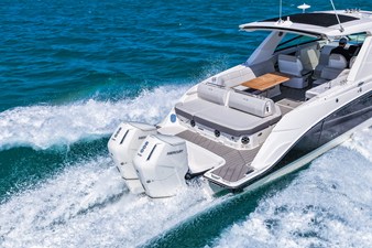 Sea Ray SLX 400 Outboard 29 2026 Sea Ray SLX 400 Outboard 30
