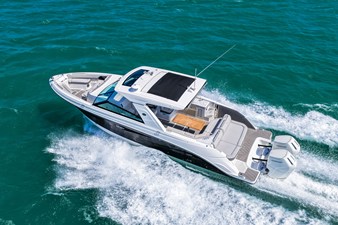 Sea Ray SLX 400 Outboard 34 2026 Sea Ray SLX 400 Outboard 35