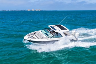 Sea Ray SLX 400 Outboard 36 2026 Sea Ray SLX 400 Outboard 37