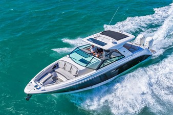 Sea Ray SLX 400 Outboard 39 2026 Sea Ray SLX 400 Outboard 40