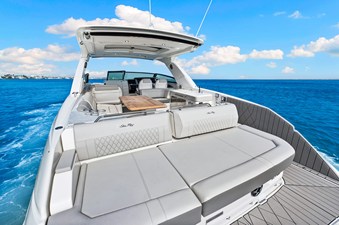 Sea Ray SLX 400 Outboard 41 2026 Sea Ray SLX 400 Outboard 42