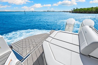 Sea Ray SLX 400 Outboard 47 2026 Sea Ray SLX 400 Outboard 48