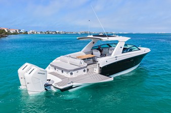 Sea Ray SLX 400 Outboard 54 2026 Sea Ray SLX 400 Outboard 55