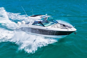 Sea Ray SLX 400 Outboard 62 2026 Sea Ray SLX 400 Outboard 63