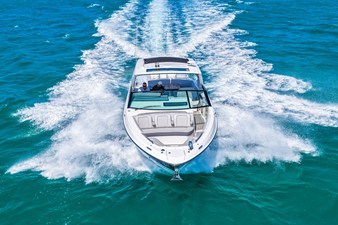 Sea Ray SLX 400 Outboard 64 2026 Sea Ray SLX 400 Outboard 65