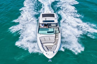 Sea Ray SLX 400 Outboard 65 2026 Sea Ray SLX 400 Outboard 66