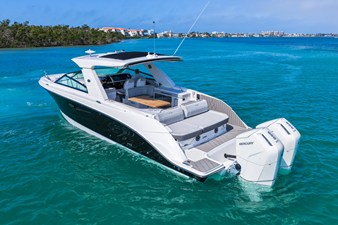 Sea Ray SLX 400 Outboard 71 2026 Sea Ray SLX 400 Outboard 72