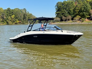 2026 Sea Ray SPX 210 7