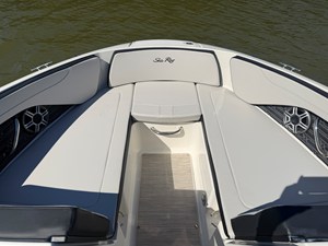 2026 Sea Ray SPX 210 24