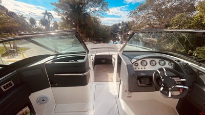 Regal 2800 BOWRIDER 24 2016 Regal 2800 BOWRIDER 25