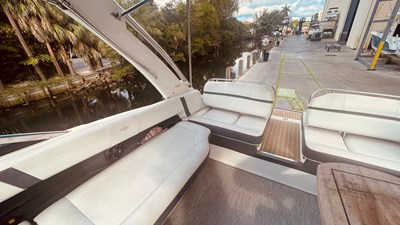 Regal 2800 BOWRIDER 40 2016 Regal 2800 BOWRIDER 41