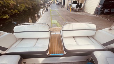 Regal 2800 BOWRIDER 41 2016 Regal 2800 BOWRIDER 42