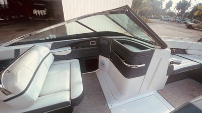 Regal 2800 BOWRIDER 44 2016 Regal 2800 BOWRIDER 45