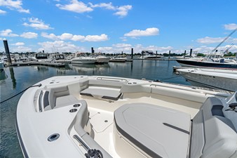 Boston Whaler 330 Outrage 25 2026 Boston Whaler 330 Outrage 28
