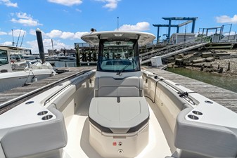 Boston Whaler 330 Outrage 27 2026 Boston Whaler 330 Outrage 30
