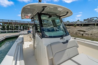 Boston Whaler 330 Outrage 28 2026 Boston Whaler 330 Outrage 31