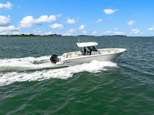 Boston Whaler 330 Outrage 30 2026 Boston Whaler 330 Outrage 33