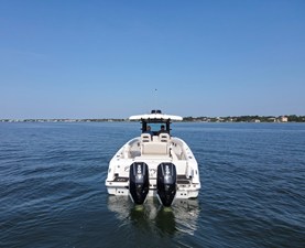 Boston Whaler 330R 7 2023 Boston Whaler 330R 8