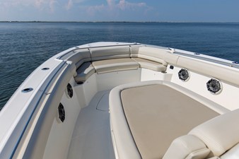 Boston Whaler 330R 26 2023 Boston Whaler 330R 27