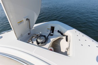Boston Whaler 330R 51 2023 Boston Whaler 330R 52