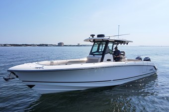 Boston Whaler 330R 53 2023 Boston Whaler 330R 54