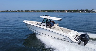 Boston Whaler 330R 64 2023 Boston Whaler 330R 65